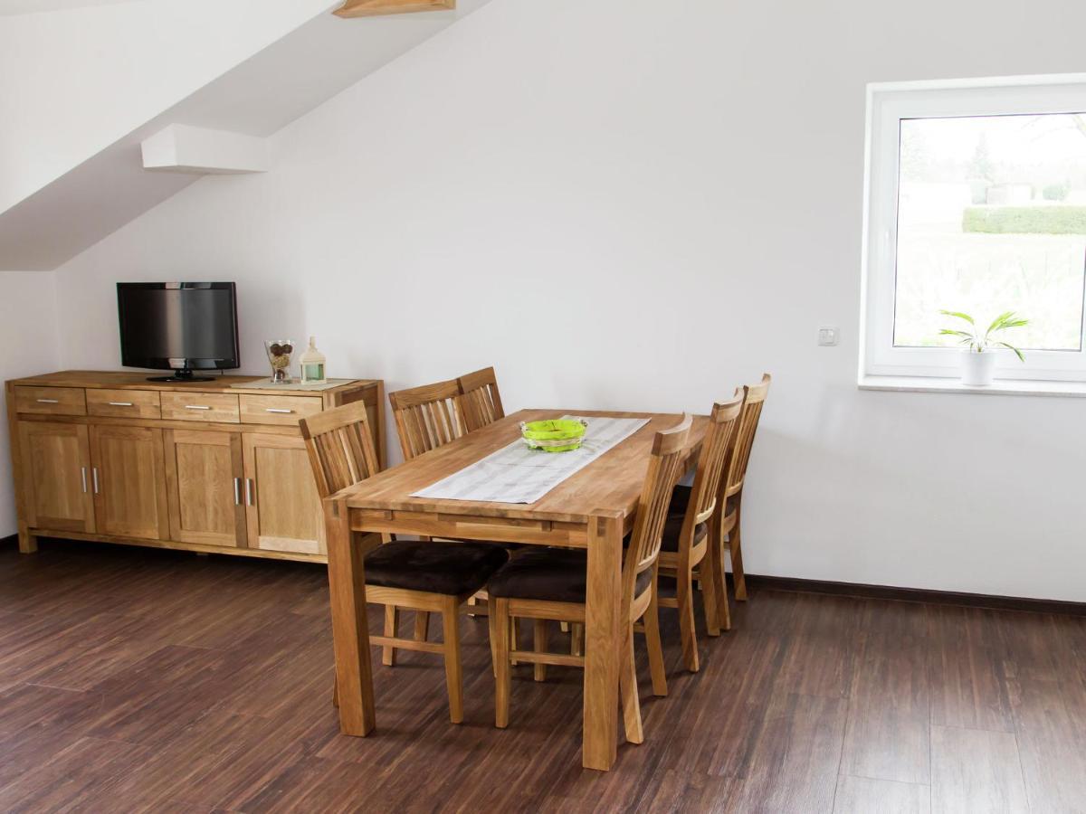 Lovely Modern Apartment With Private Terrace Ellscheid 外观 照片