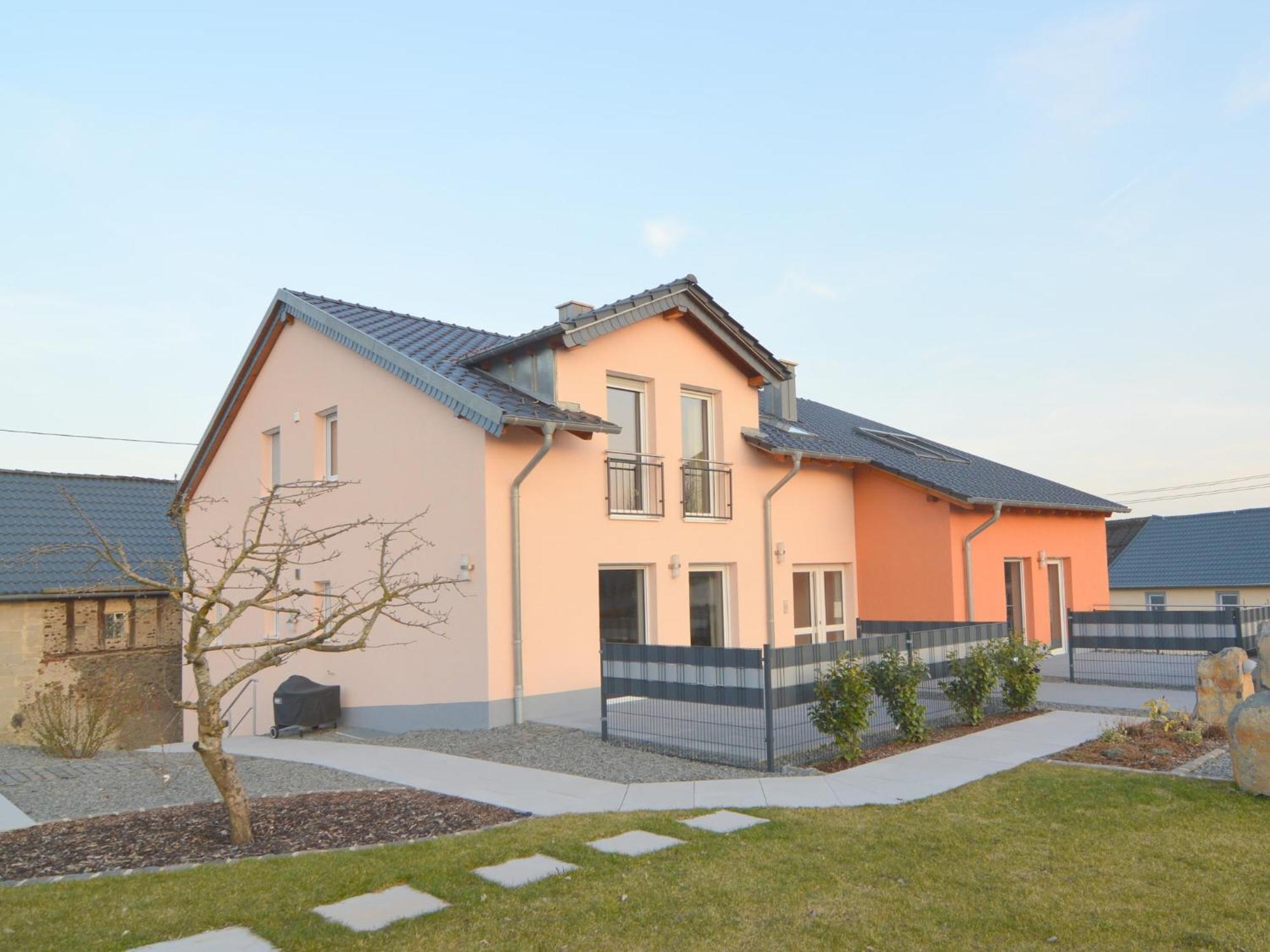 Lovely Modern Apartment With Private Terrace Ellscheid 外观 照片